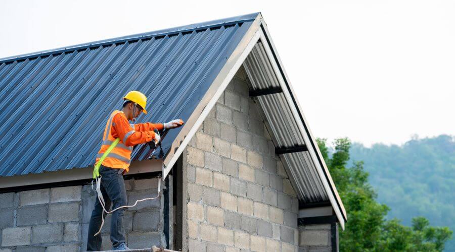 Professional gutter cleaning in North Myrtle Beach, SC